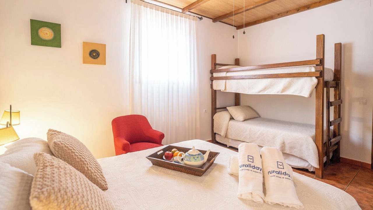 Photo of Bedroom in Almogia
