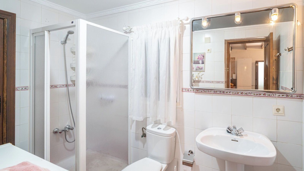 Photo of Bathroom in Almogia
