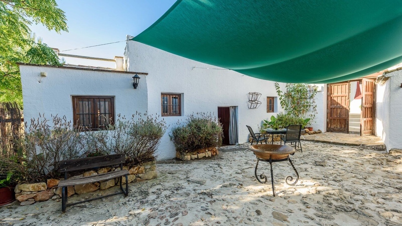Photo of Outdoor in Algarinejo