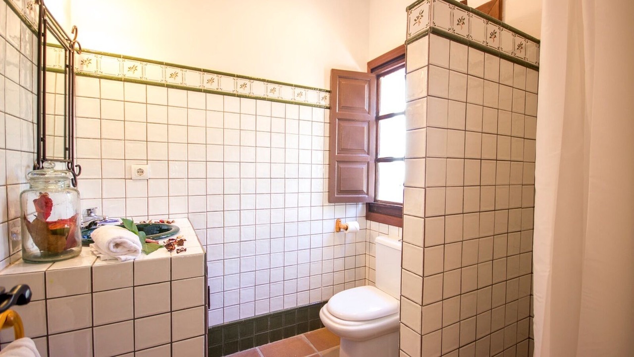 Photo of Bathroom in Alcaucin