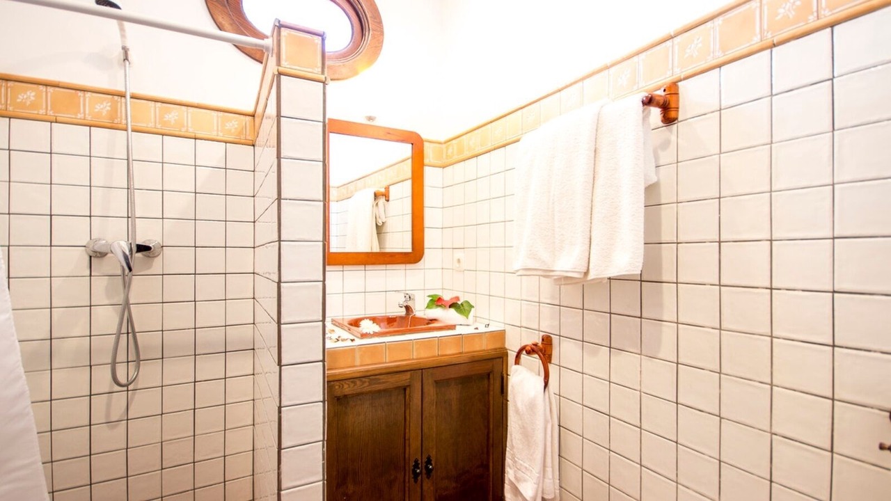 Photo of Bathroom in Alcaucin