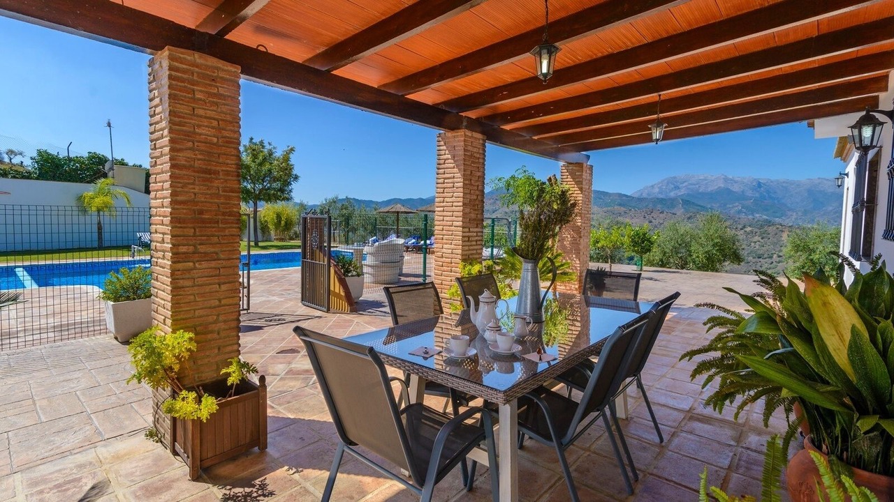 Photo of Outdoor in Guaro