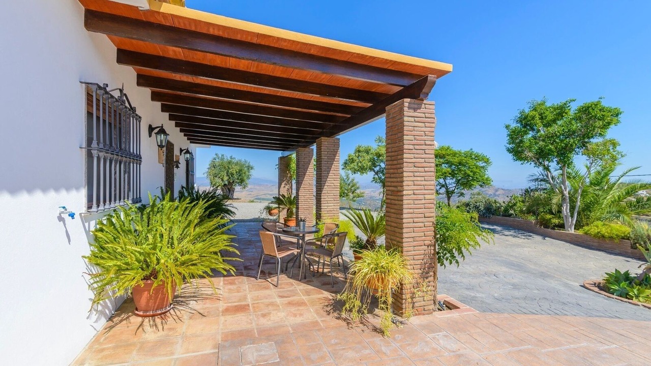 Photo of Outdoor in Guaro
