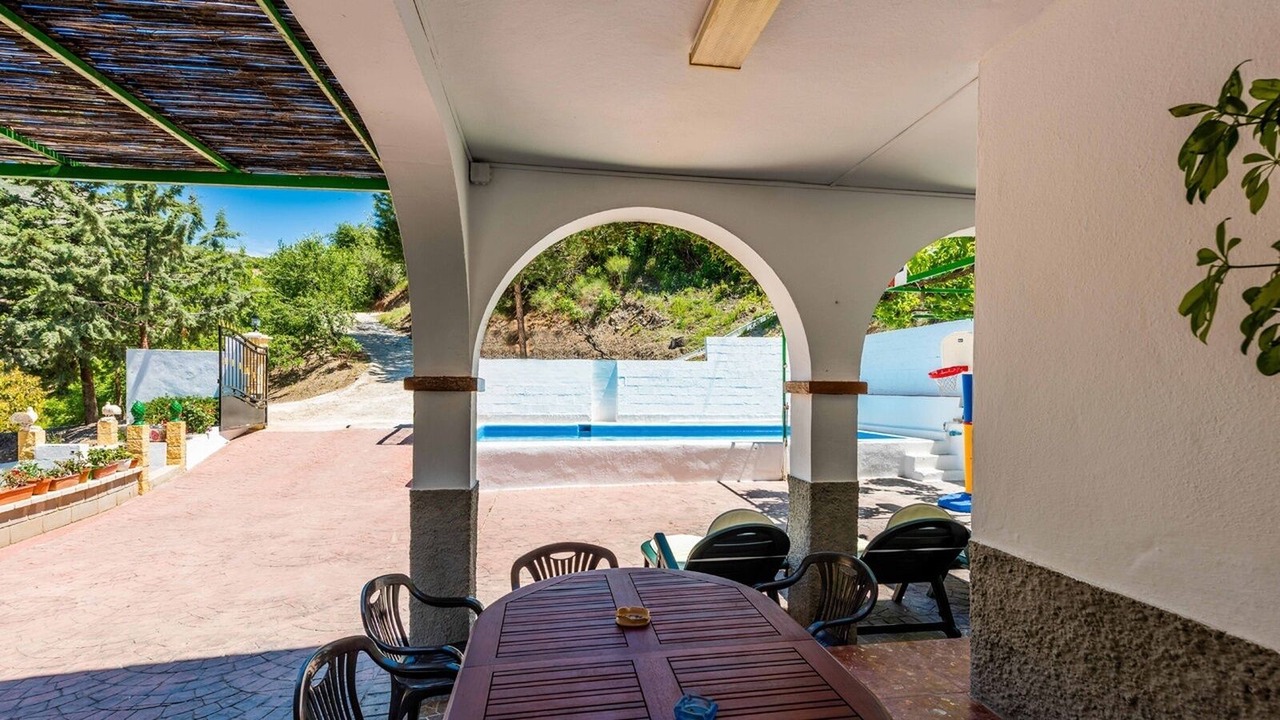 Photo of Outdoor in Alozaina