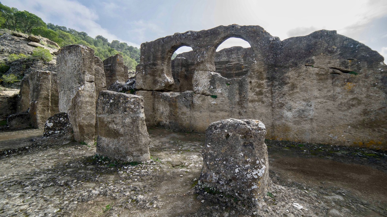 Photo of Others in Alora