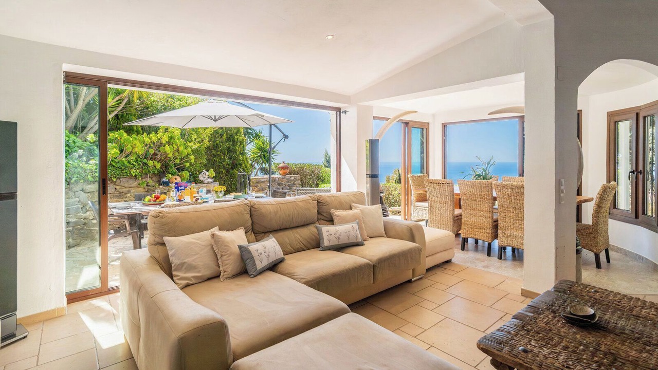 Photo of Livingroom in Sayalonga