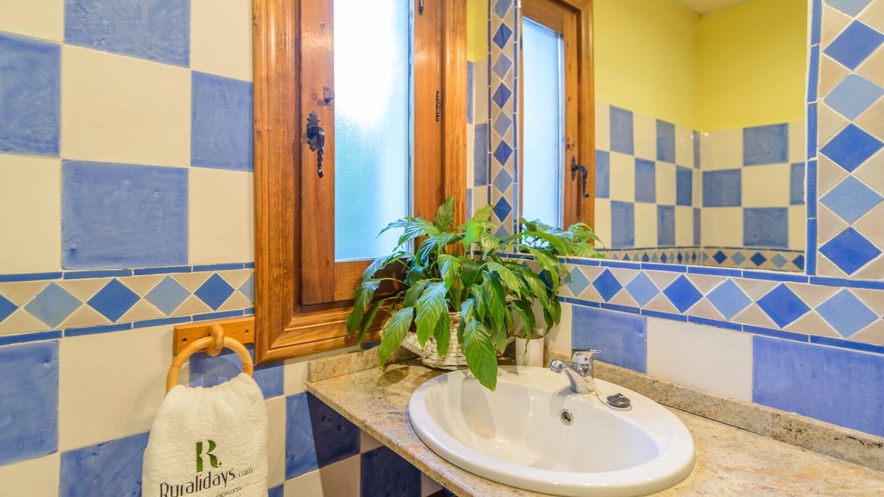 Photo of Bathroom in Orgiva
