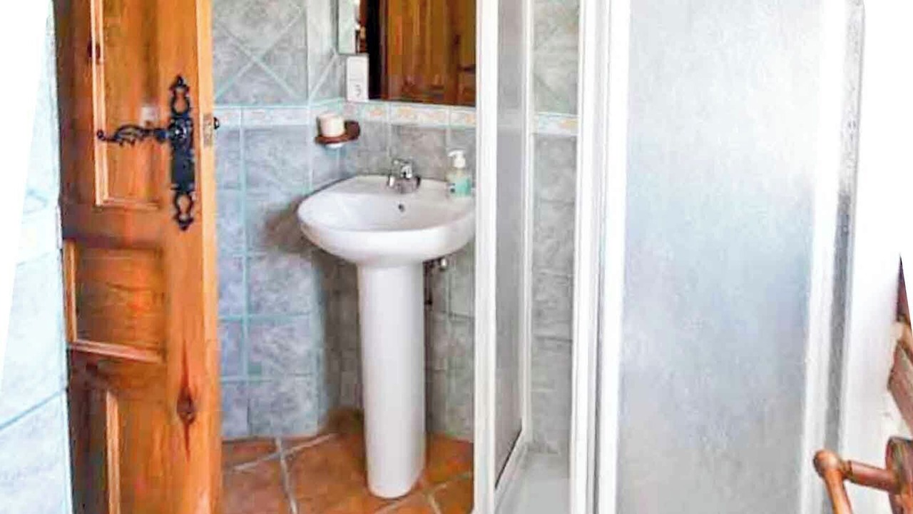 Photo of Bathroom in Alfarnatejo
