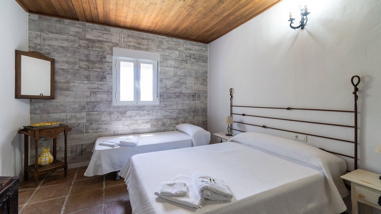 Photo of Bedroom in Benaojan