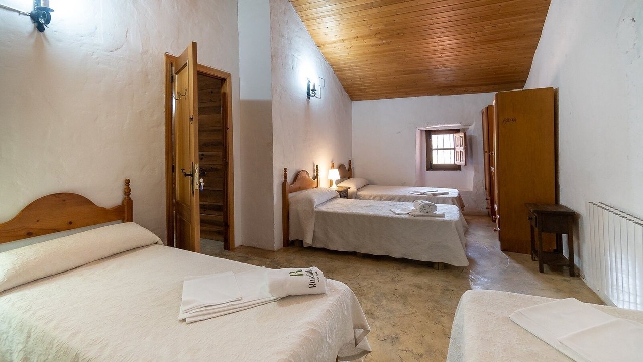 Photo of Bedroom in Benaojan