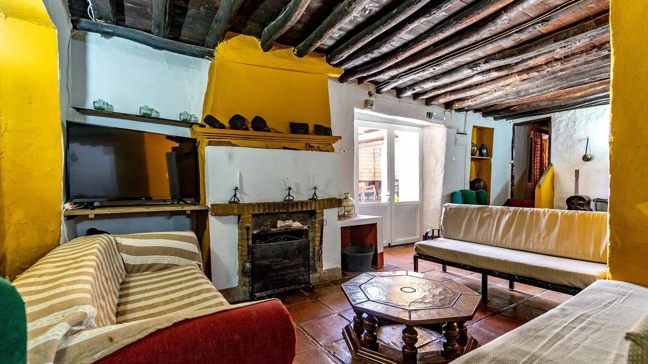 Photo of Livingroom in Benaojan