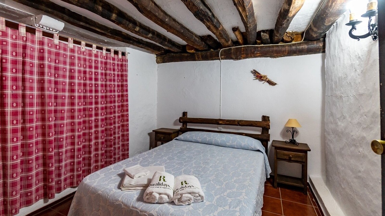 Photo of Bedroom in Benaojan