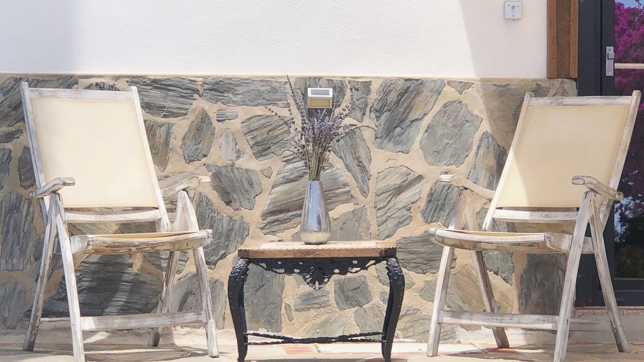 Photo of Patio Balcony in Alozaina