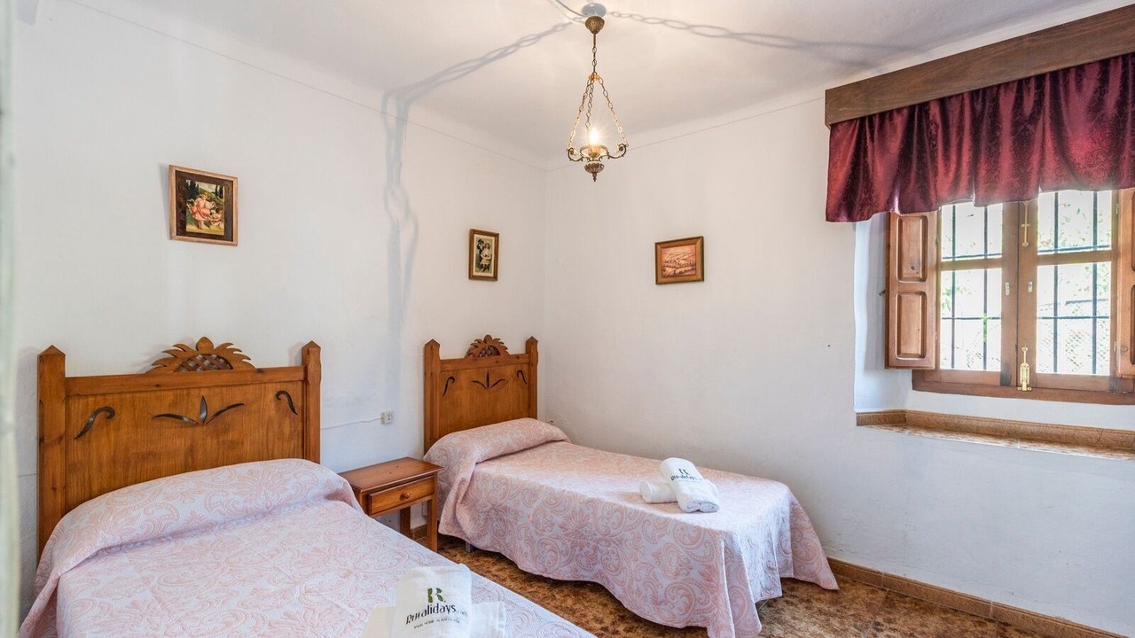 Photo of Bedroom in Sayalonga