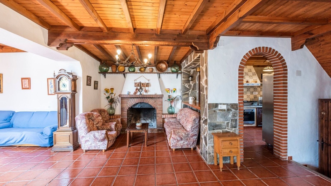 Photo of Livingroom in Sayalonga