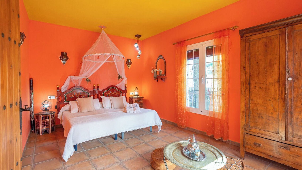 Photo of Bedroom in Alozaina