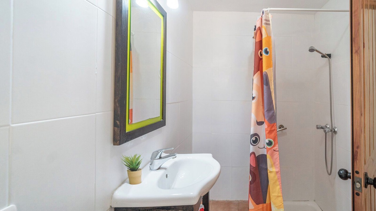 Photo of Bathroom in Alozaina