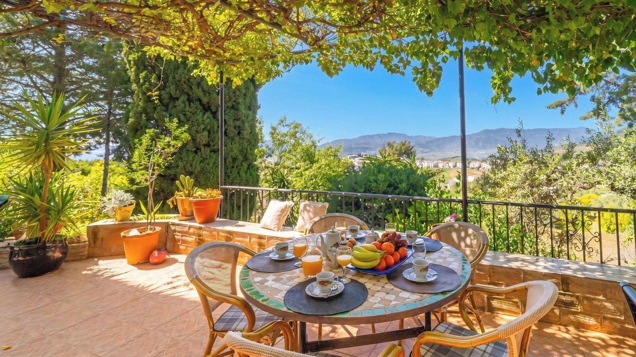Photo of Outdoor in Alozaina