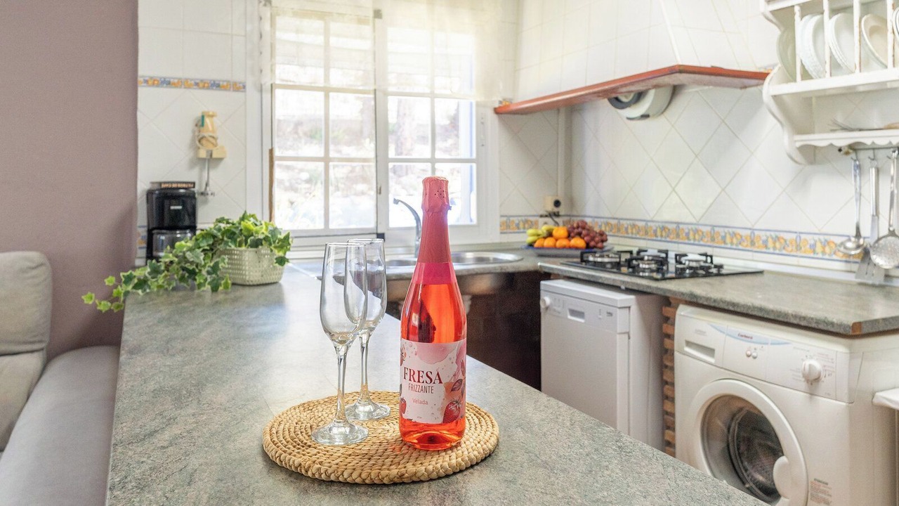 Photo of Kitchen in Alozaina