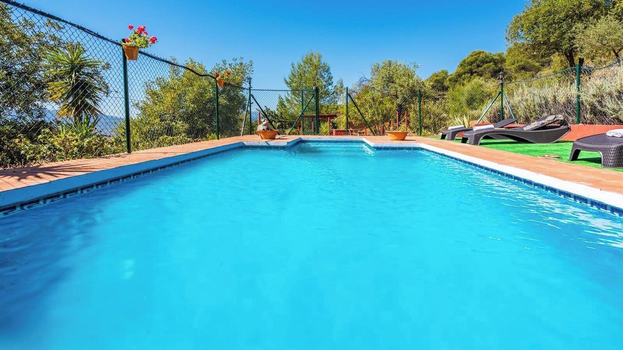 Photo of Outdoor in Alozaina