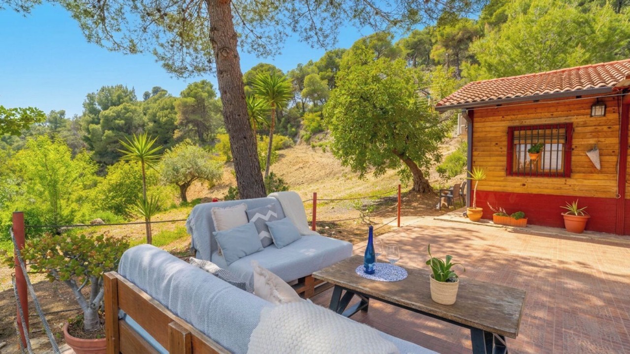 Photo of Patio Balcony in Alozaina