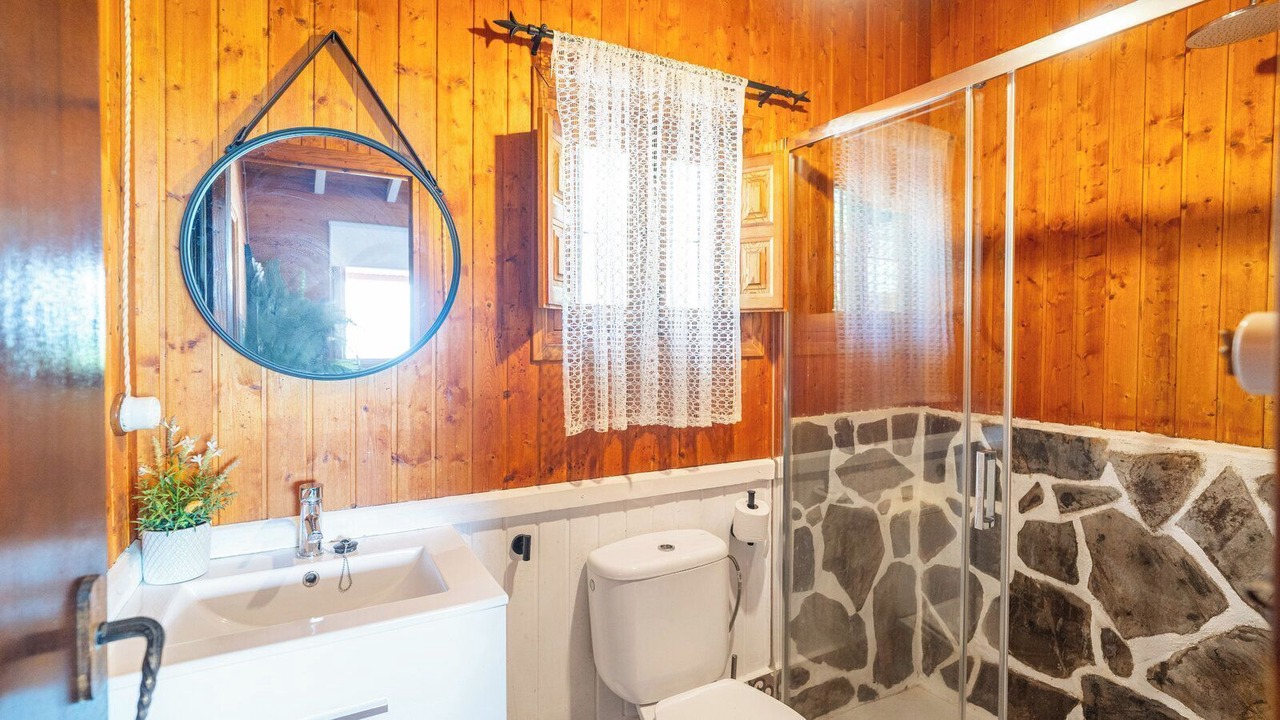 Photo of Bathroom in Alozaina
