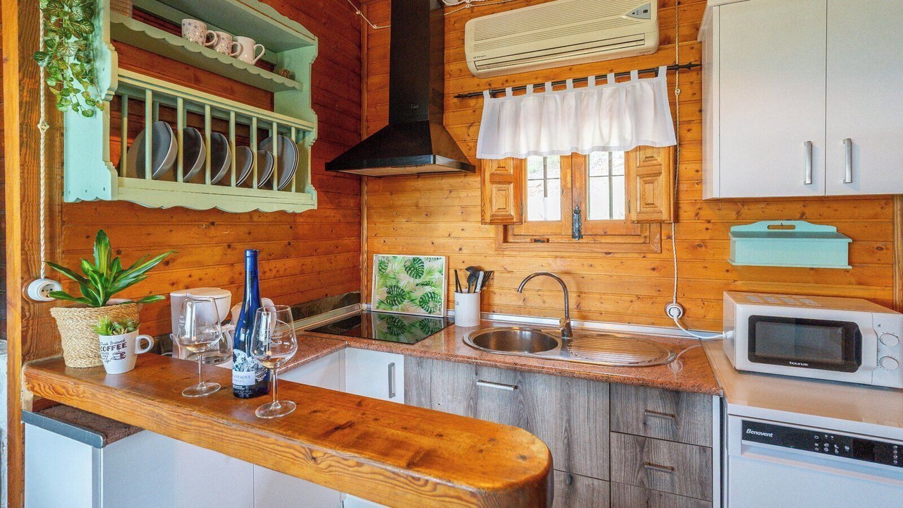 Photo of Kitchen in Alozaina
