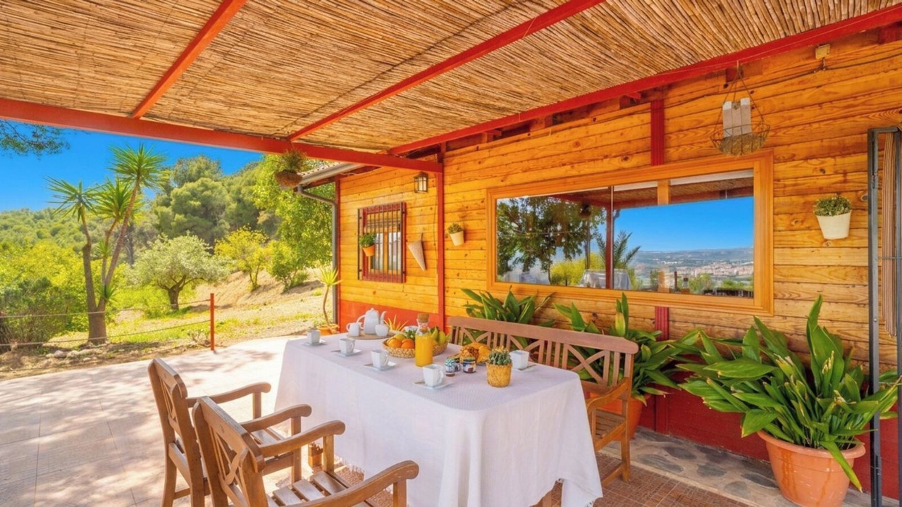 Photo of Outdoor in Alozaina