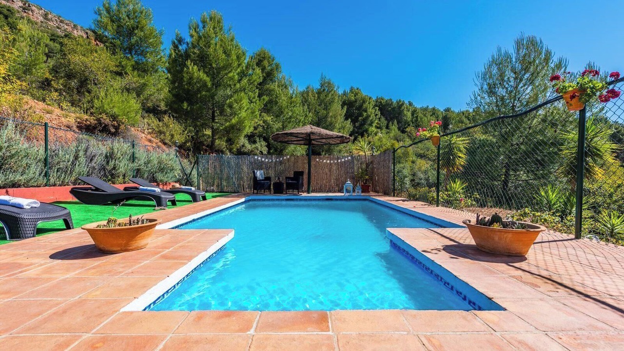 Photo of Outdoor in Alozaina