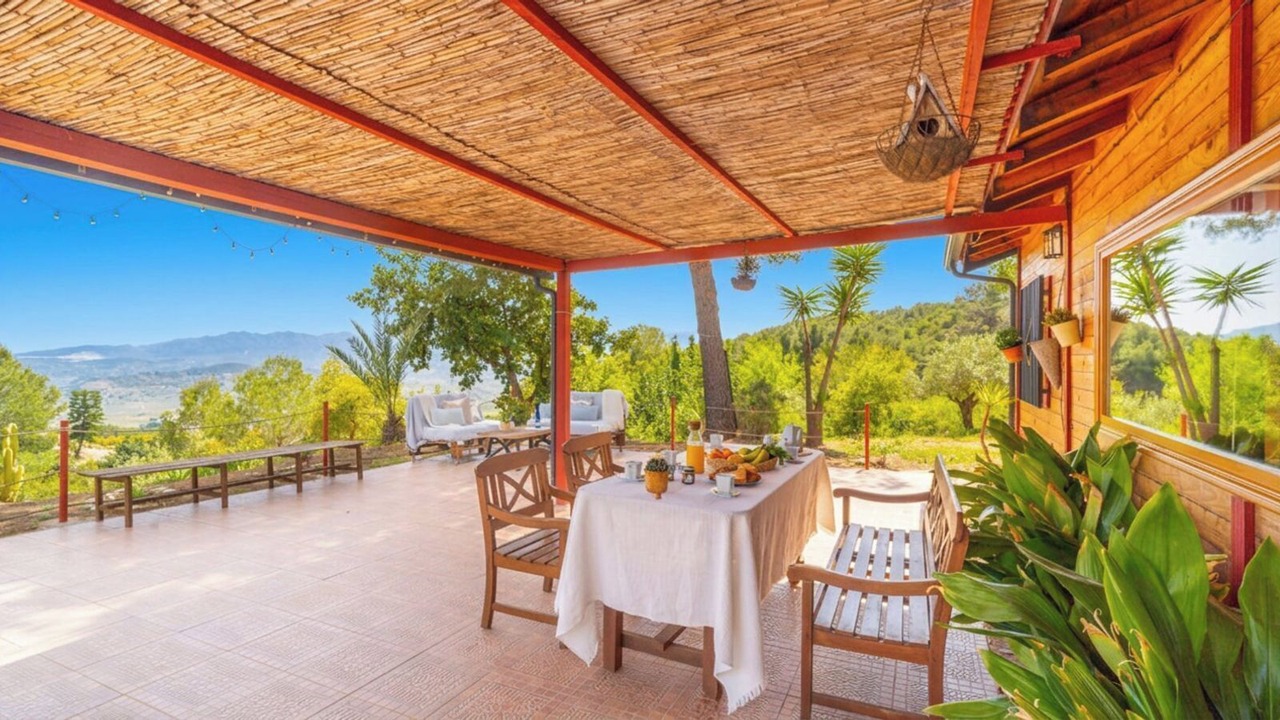 Photo of Outdoor in Alozaina