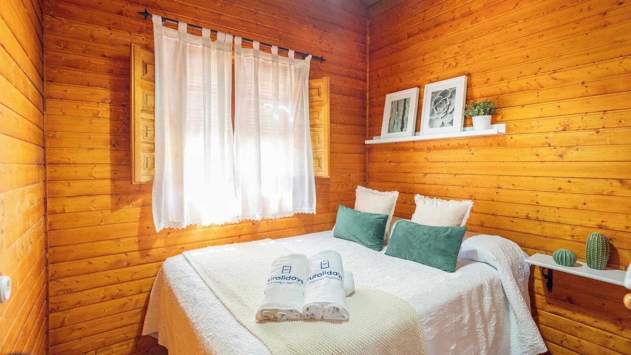 Photo of Bedroom in Alozaina