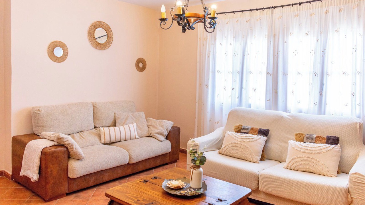 Photo of Livingroom in Alozaina