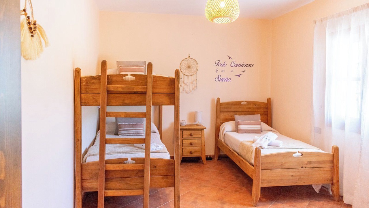 Photo of Bedroom in Alozaina