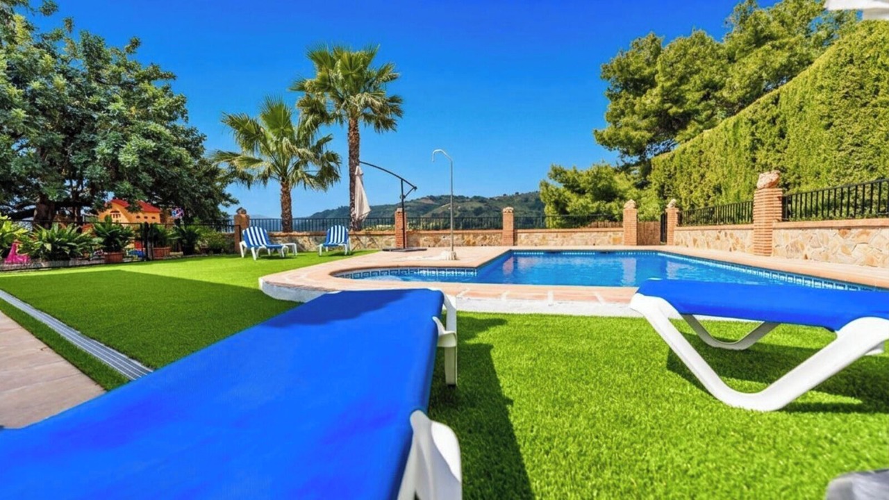 Photo of Outdoor in Alozaina