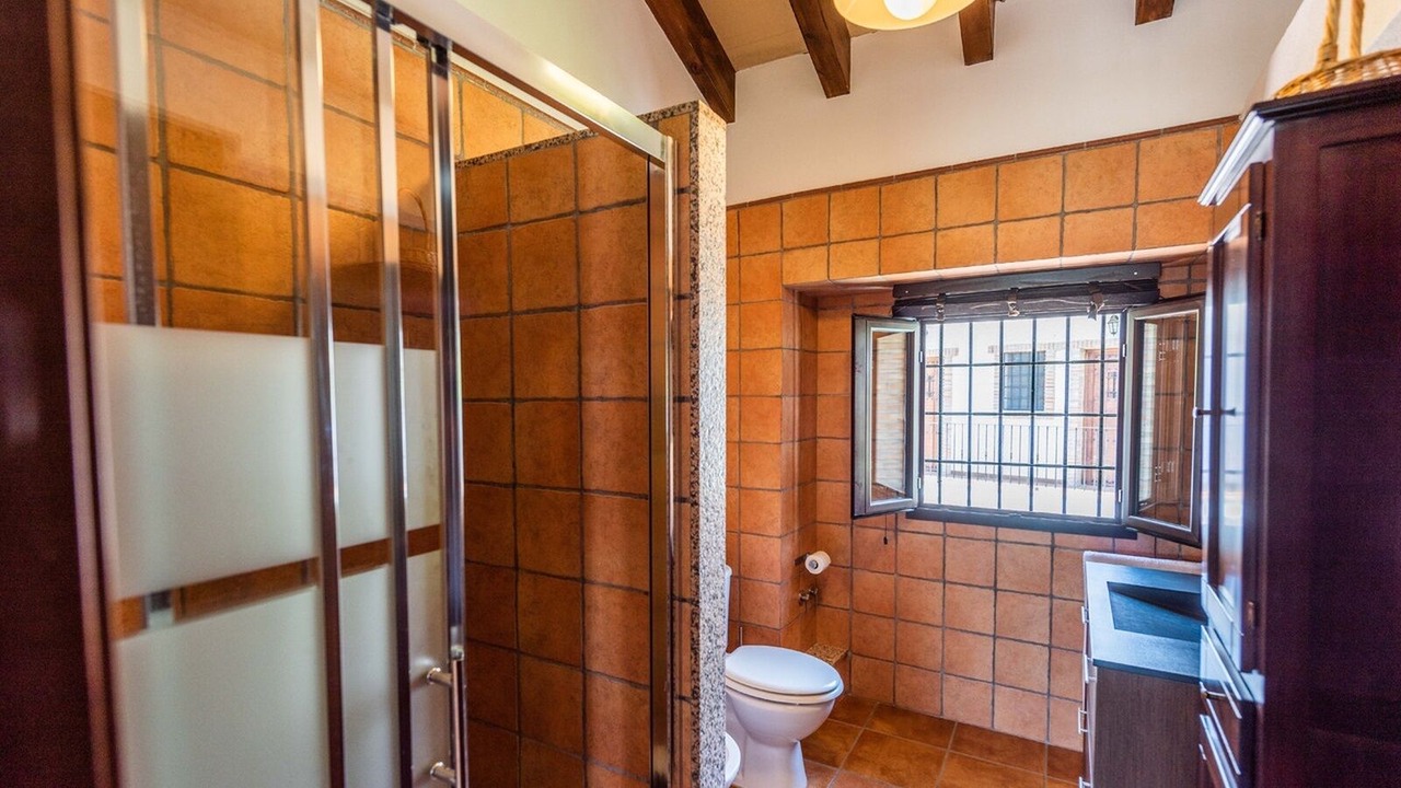 Photo of Bathroom in Rute