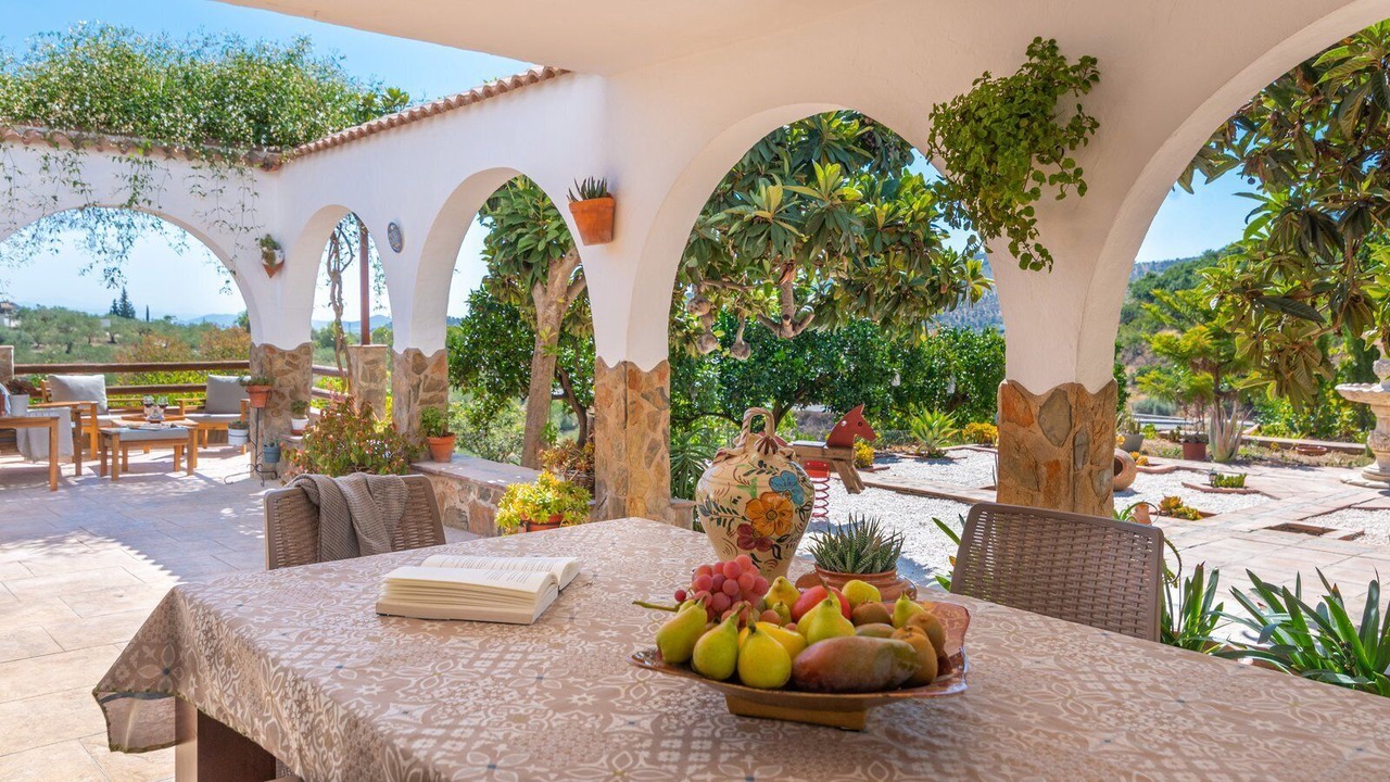 Photo of Outdoor in Guaro