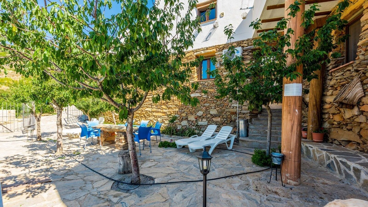 Photo of Outdoor in Laroya