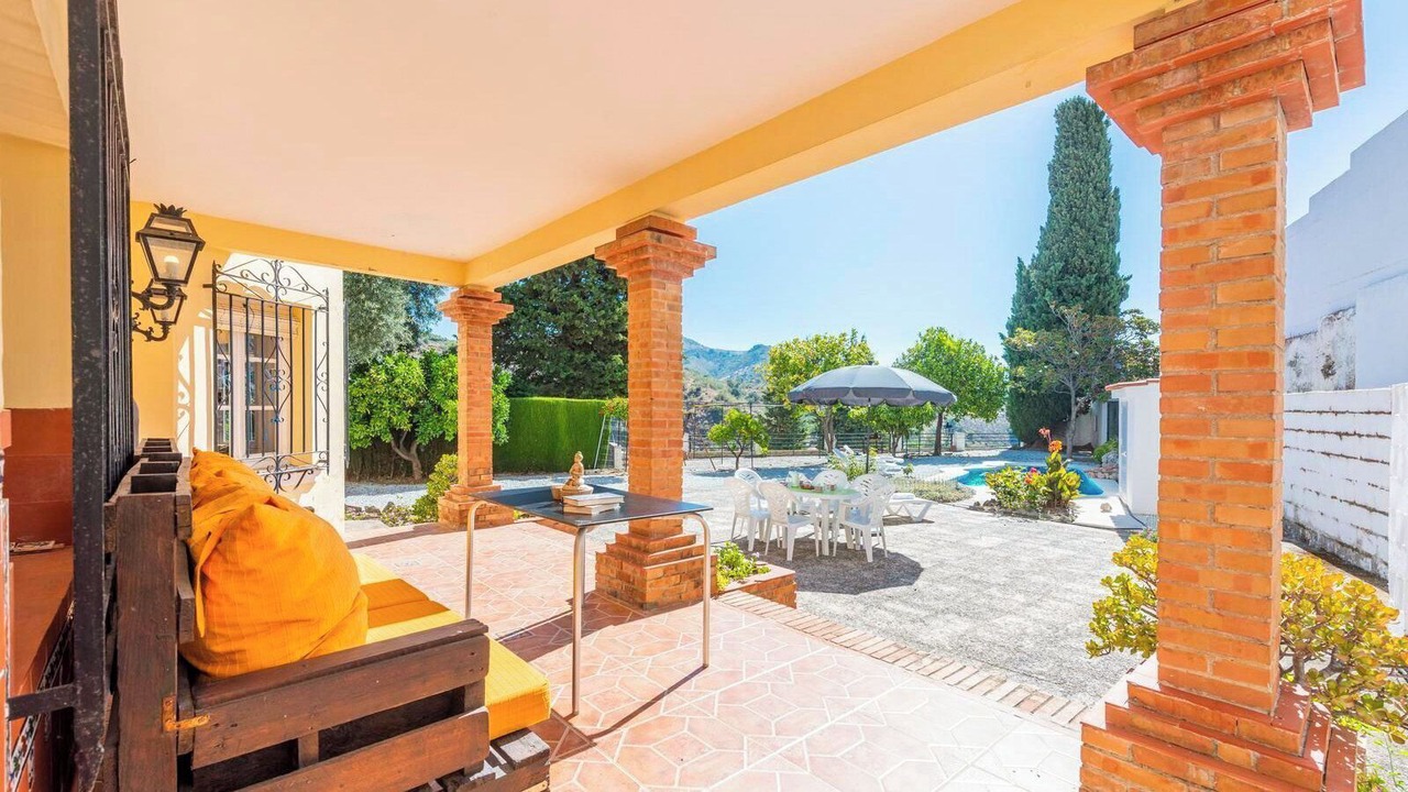 Photo of Outdoor in Macharaviaya