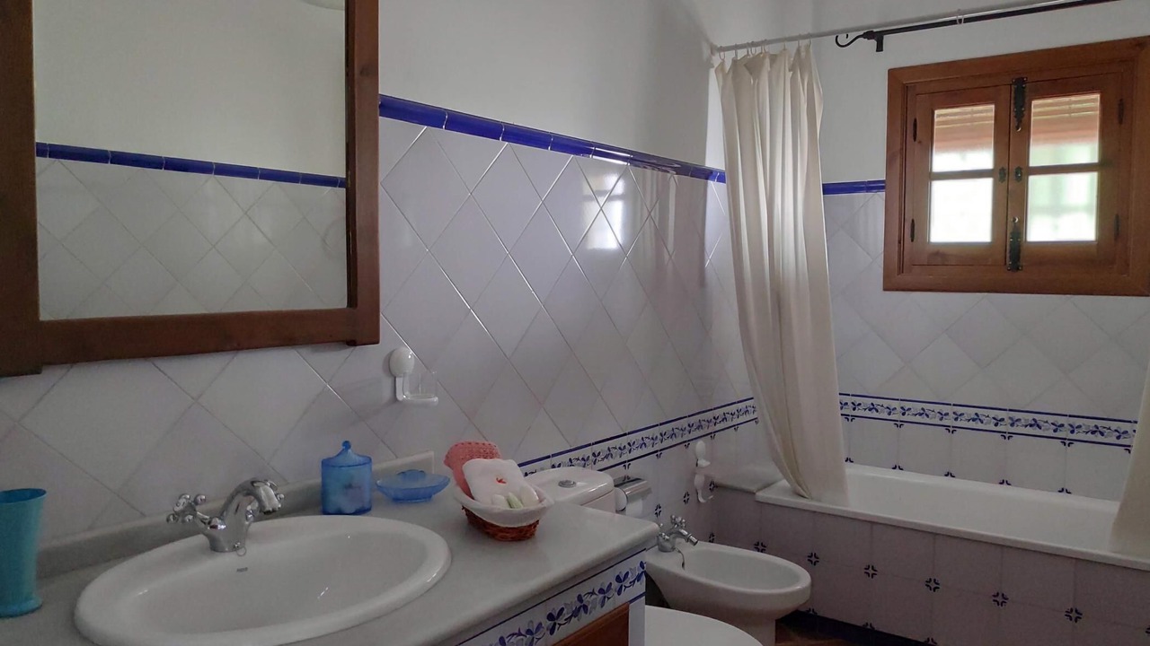 Photo of Bathroom in Villanueva del Rosario