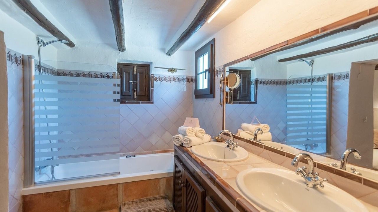 Photo of Bathroom in Villanueva del Rosario