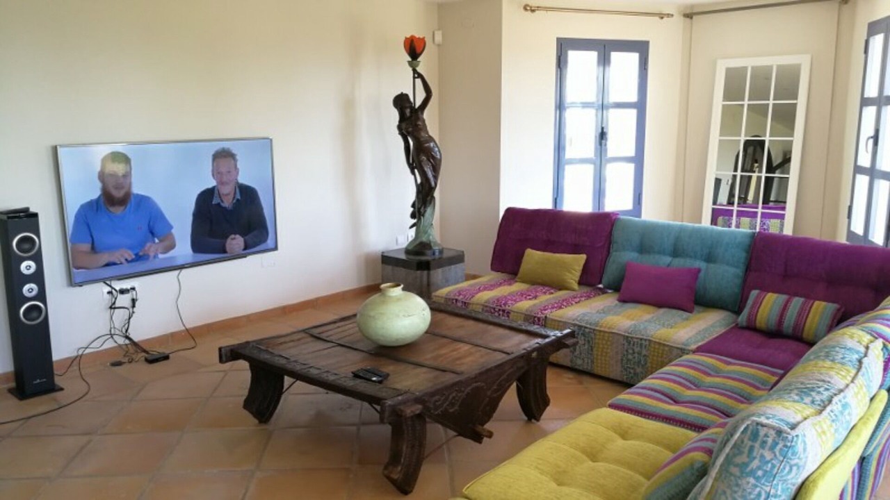 Photo of Livingroom in New Golden Mile