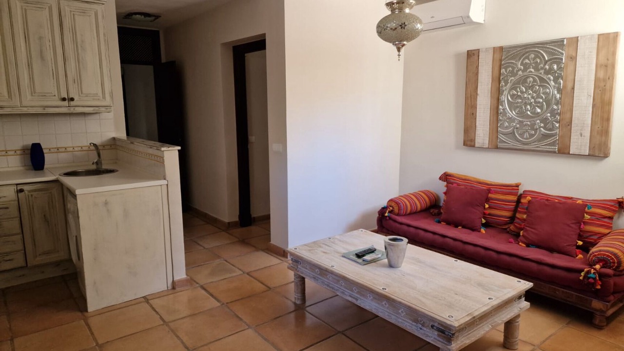 Photo of Livingroom in New Golden Mile