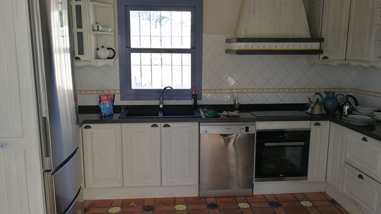 Photo of Kitchen in New Golden Mile
