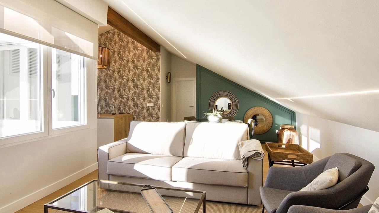 Photo of Livingroom in Central District