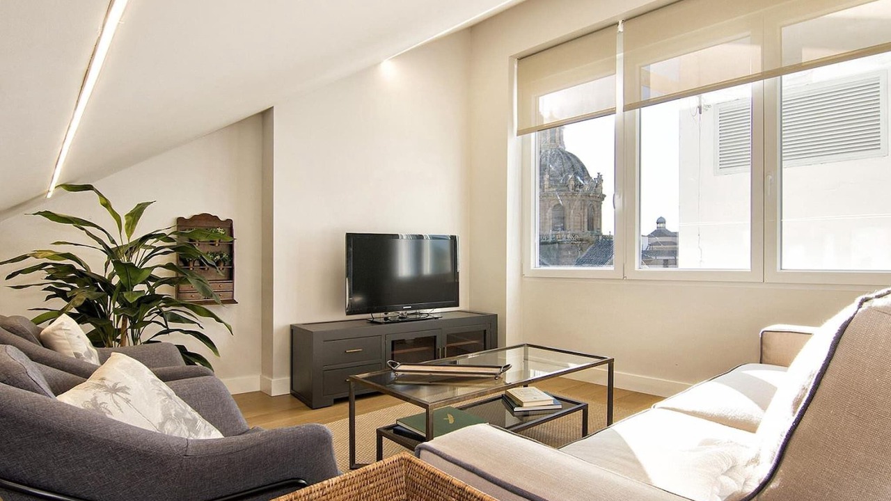 Photo of Livingroom in Central District