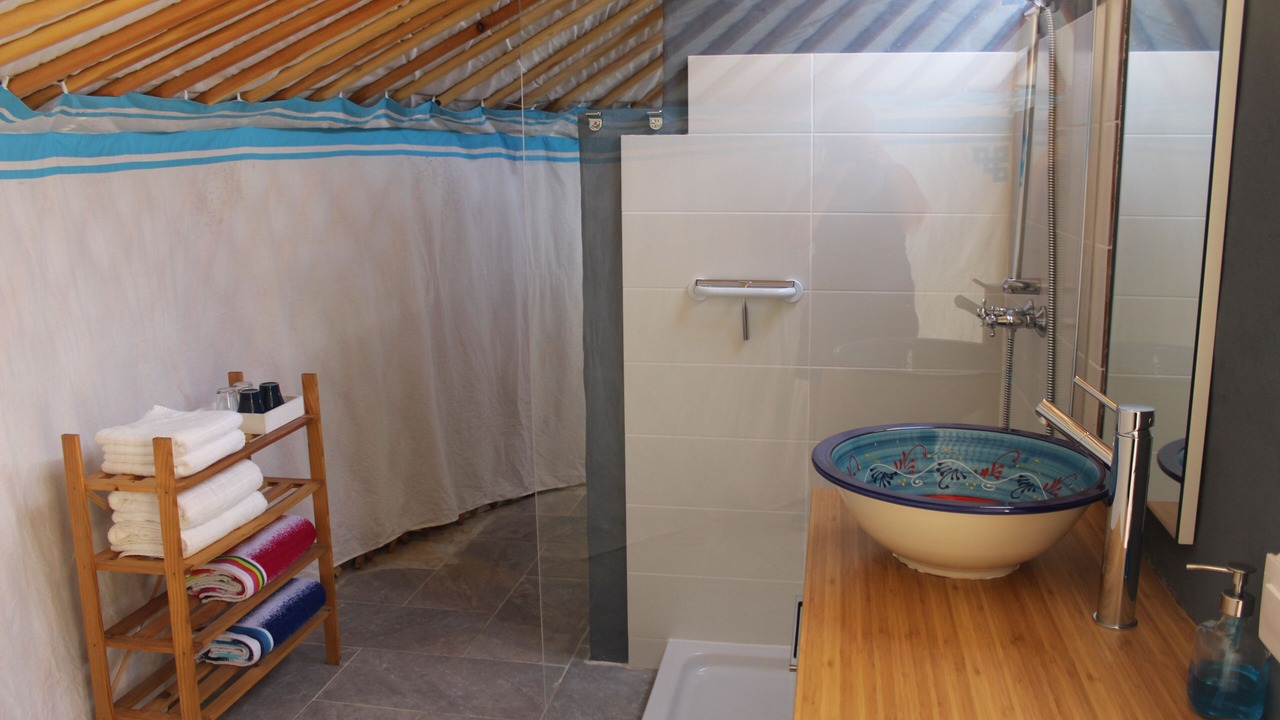 Photo of Bathroom in Almedinilla