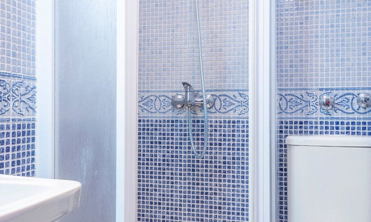 Photo of Bathroom in Feria