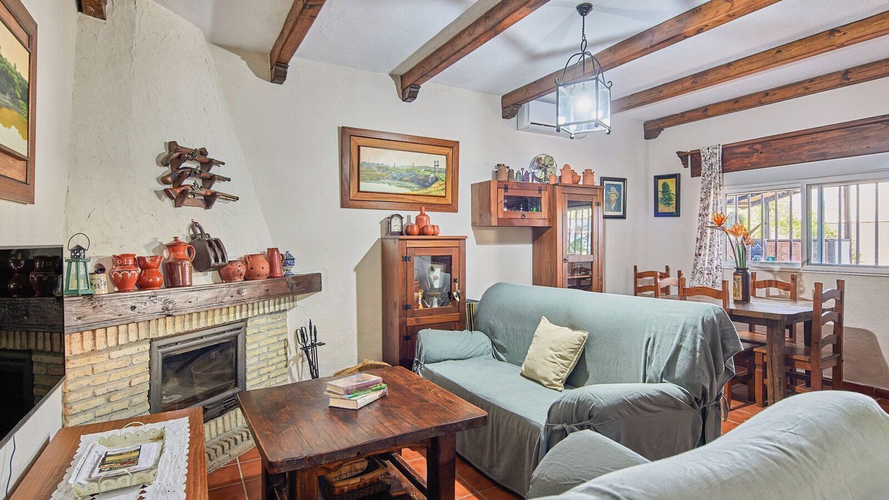 Photo of Livingroom in Los Gallos-Cerromolino