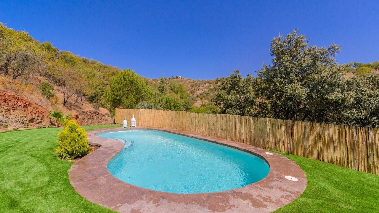 Photo of Outdoor in Guaro