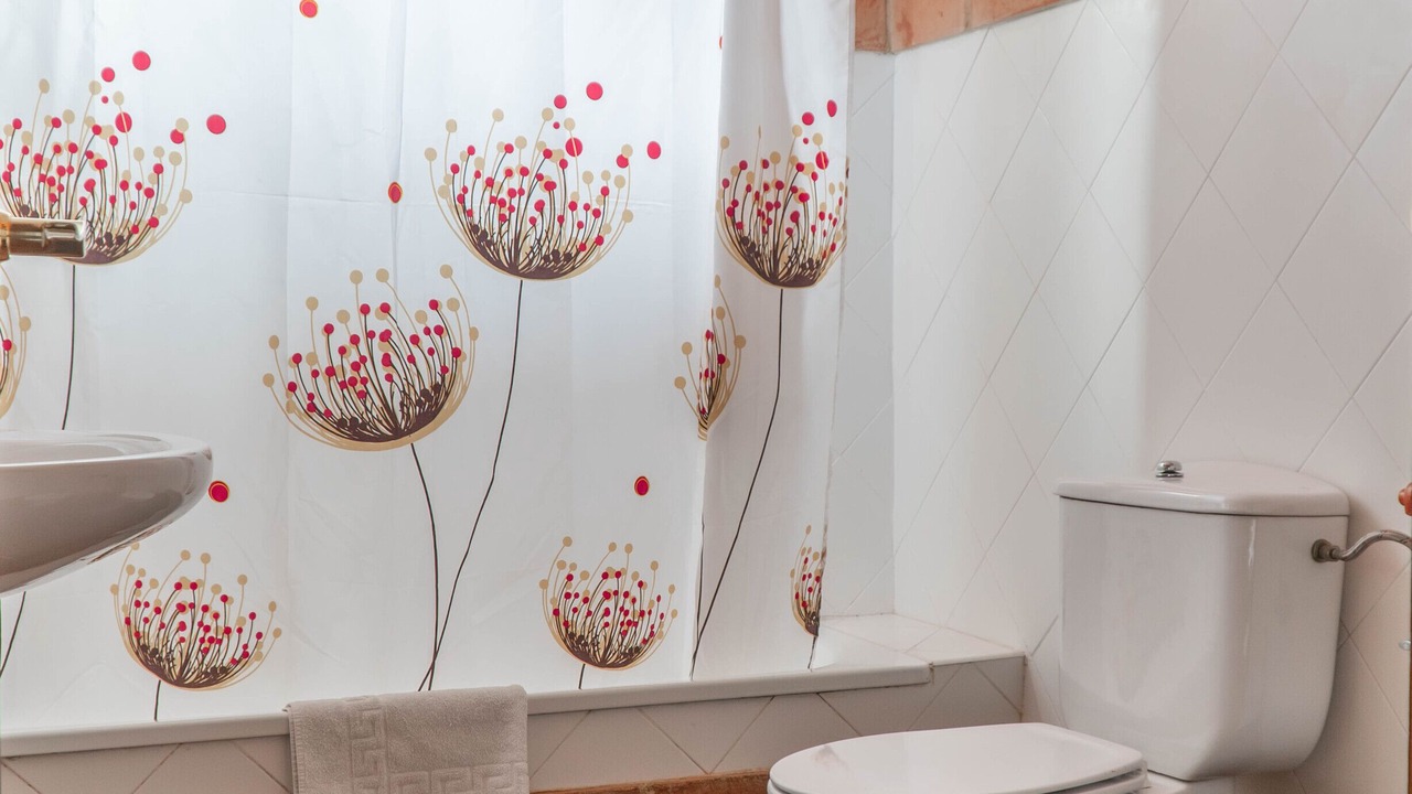 Photo of Bathroom in Benadalid